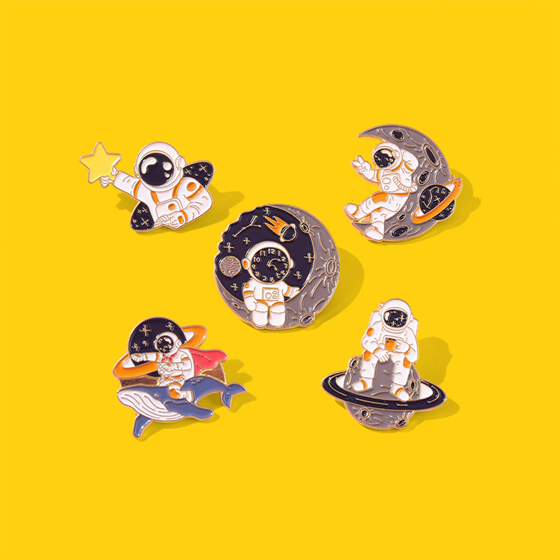 Street Occasion Fashion Pin Cartoon Character Alloy Stoving Varnish Unisex Brooches