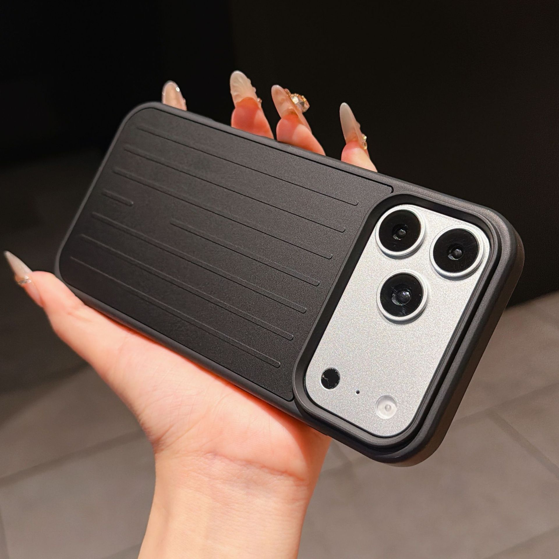 Iphone 17 Pro Max Handyhülle, Schutzhülle Im Koffer-design_voghion.com