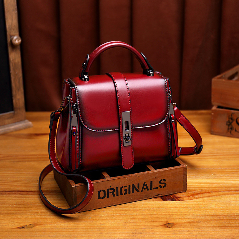 Women's Small Square Shoulder Bag Genuine Leather Retro Elegant Handbag Crossbody Bag Fashionable Small Square Bag