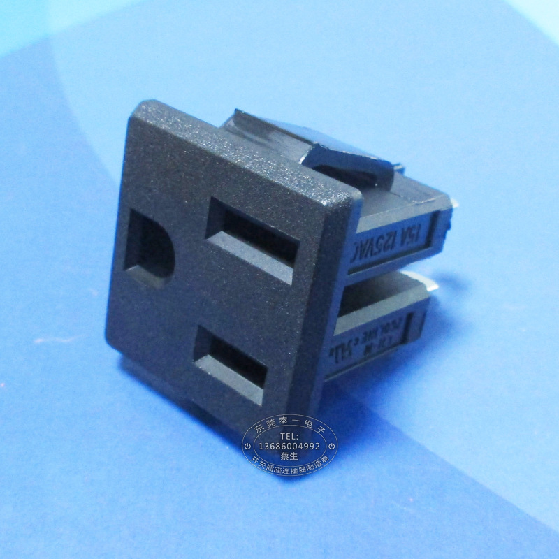 户外储能电源用美式三孔AC母座27*27软卡式全铜AC输出母插座LH-M