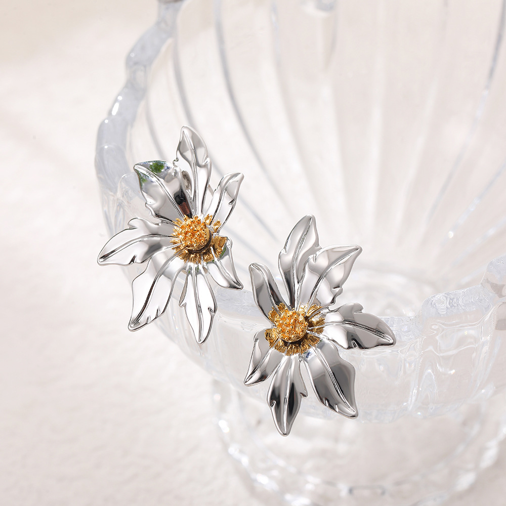 13g Weight Titanium Steel Ear Needle Material Ear Studs Classification 1 Pair Quantity Daily Occasion Titanium Steel Material Flower Pattern All Seasons Season Women's Gender Polished Finish Mixed Metal, Plating Design Elegant Style 1 Pair Elegant Flower Mixed Metal Plating Titanium Steel Ear Studs 10