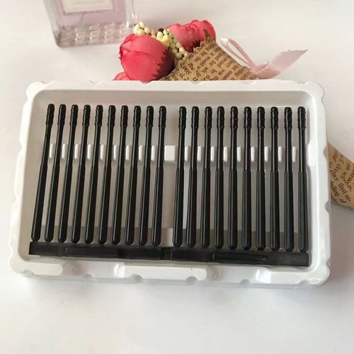 Japanese ear-cleaning device with sticky ear scoop, disposable ear cleaning stick with adhesive, earwax removal tool
