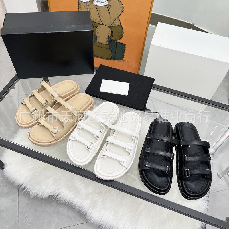 High Version 2025 Xiaoxiangjia Sandals Early Spring New Sandals Dancing Shoes Versatile Outer Slippers Flats Slippers High Version 2025 Xiaoxiangjia Sandals Early Spring New Sandals Dancing Shoes Versatile Outer Slippers Flats Slippers