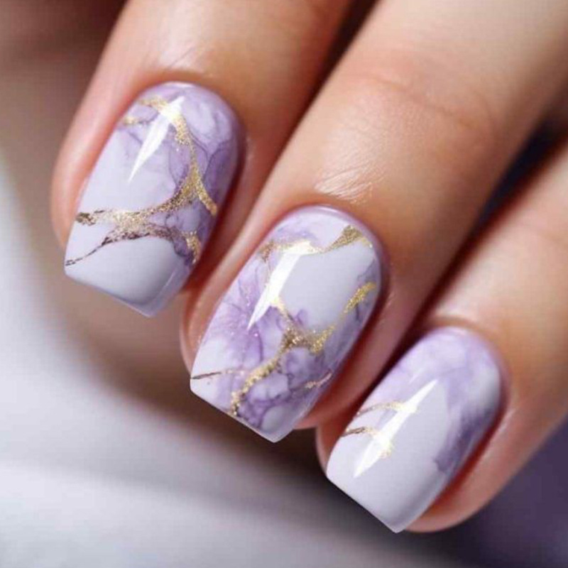 European and American Short Square Manicure Nails Light Purple Smudged Asymmetrical Lines Decoration Removable Fake Nails
