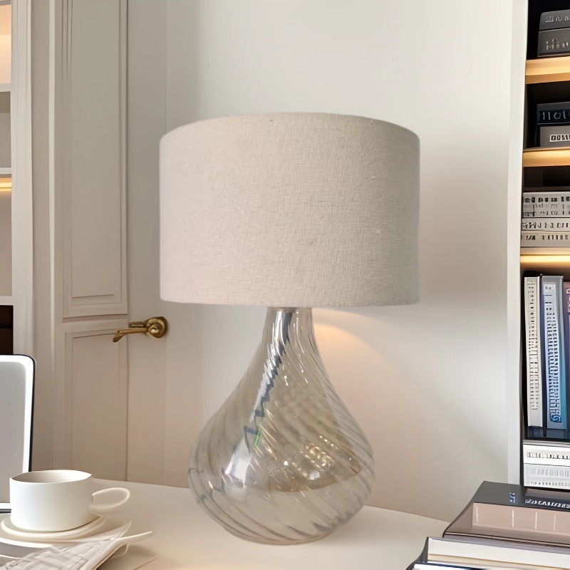 Lámpara de mesa de vidrio Lámpara de mesa de noche de dormitorio Lámpara de mesa de vidrio para el hogar Sala de estar Mesita de noche de estilo europeo Lámpara de mesa de decoración de habitación de boda