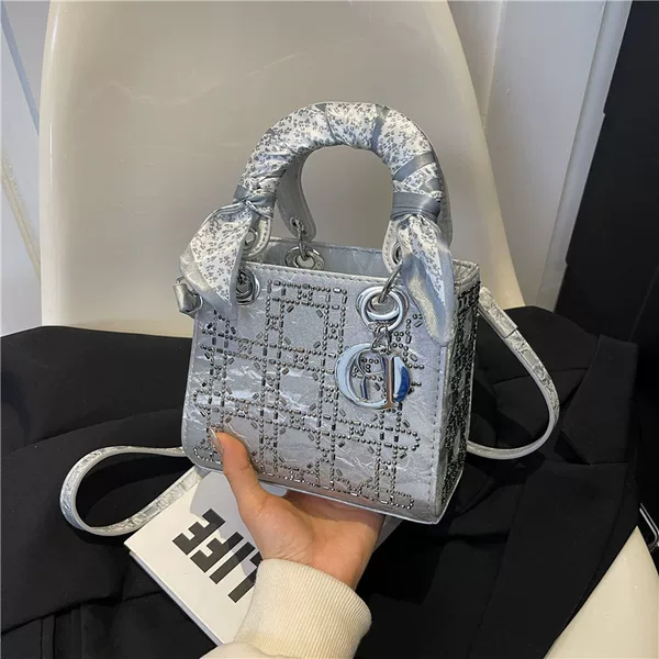 Foreign Trade Rhinestone-Embellished Princess Diana Bag, Handbag and Crossbody Small Bag, 2026 New Model, Banquet Bag, Quilted Fashion Rhinestone Evening Bag for Women
