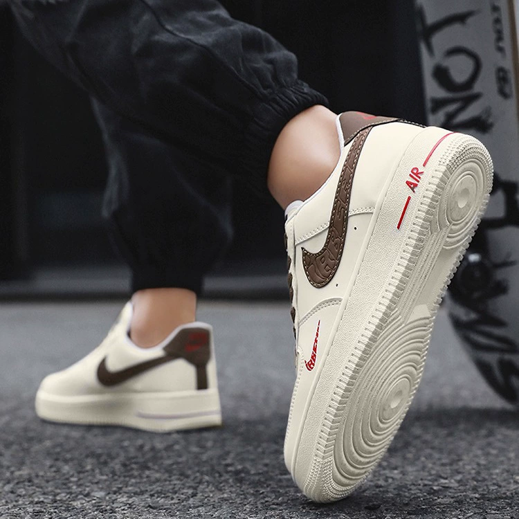 Низкие кроссовки унисекс (Nike), чёрный кожаный стиль, размеры 36–44