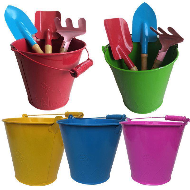 Children's beach toy
