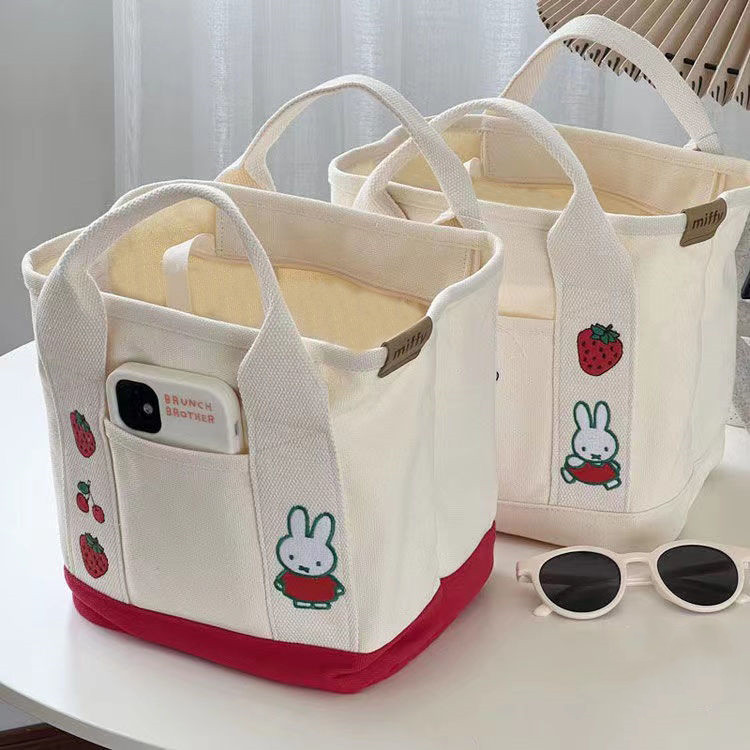 Cartoon strawberry rabbit embroidered canvas bag baby mom out hand bag lunch bag office worker handbag storage bag female