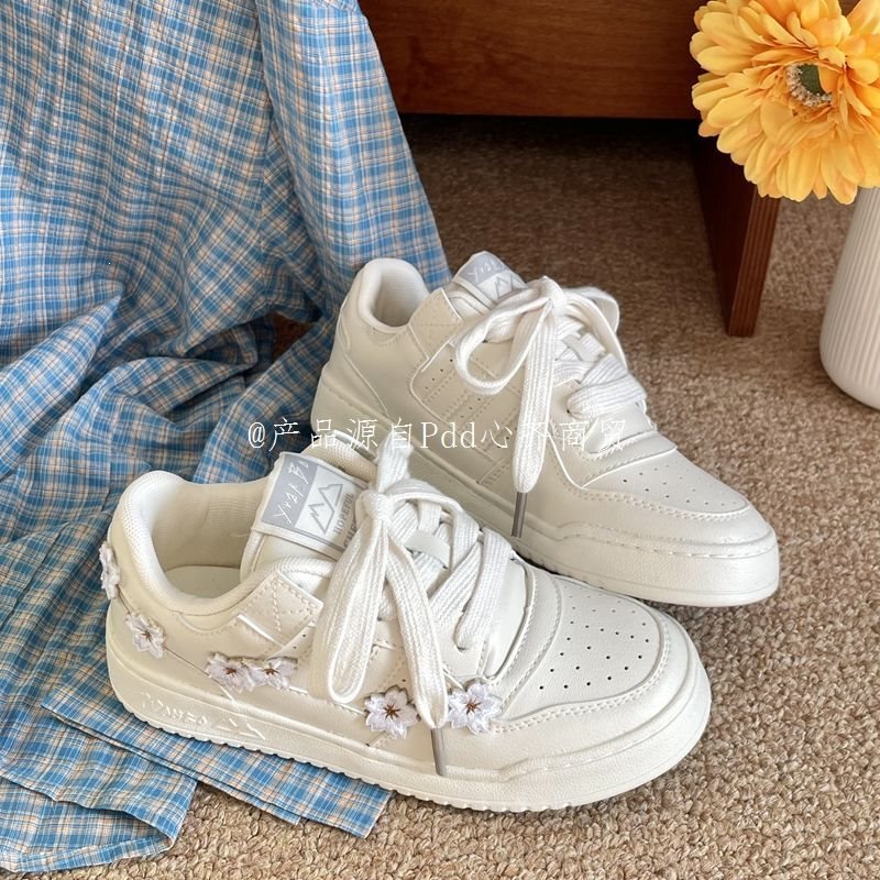 Cute Printed White Sneakers for Women, College Style, 2025 Spring New Model, Thick-Soled White Shoes, Versatile