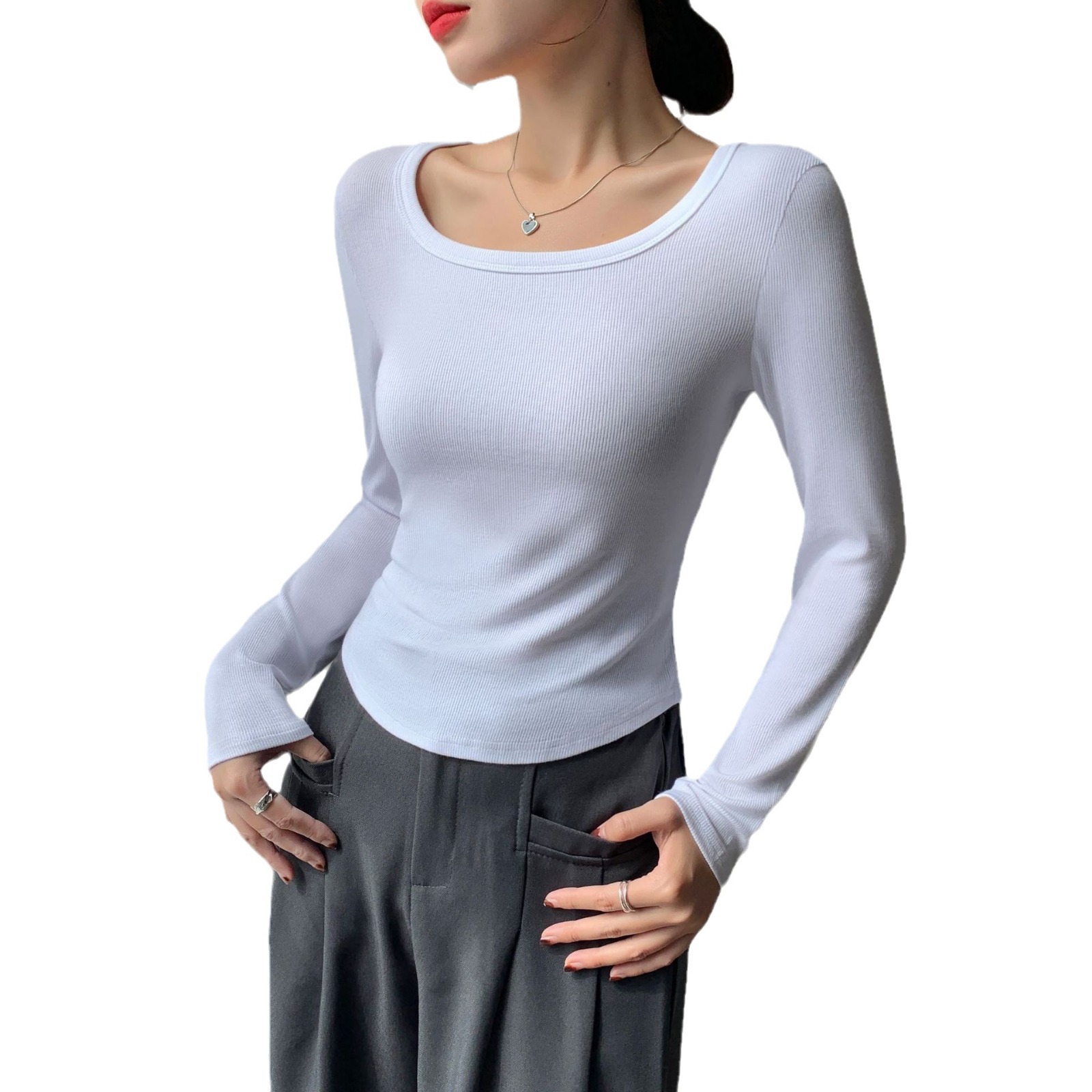 스퀘어 칼라 바토밍 셔츠 여성의 2024 년 가을과 겨울 새로운 화이트 솔리드 컬러 우아한 올 매치 곡선 바닥 바닥 상단