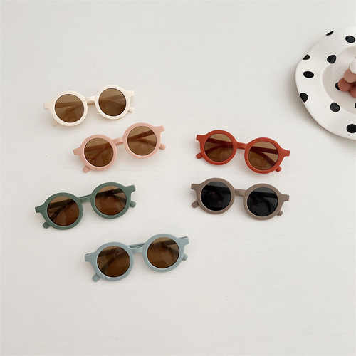 Ins-style candy-colored round-frame children's sunglasses, trendy and stylish for babies, suitable for fashion shows, photoshoots, and creating unique looks with sunglasses