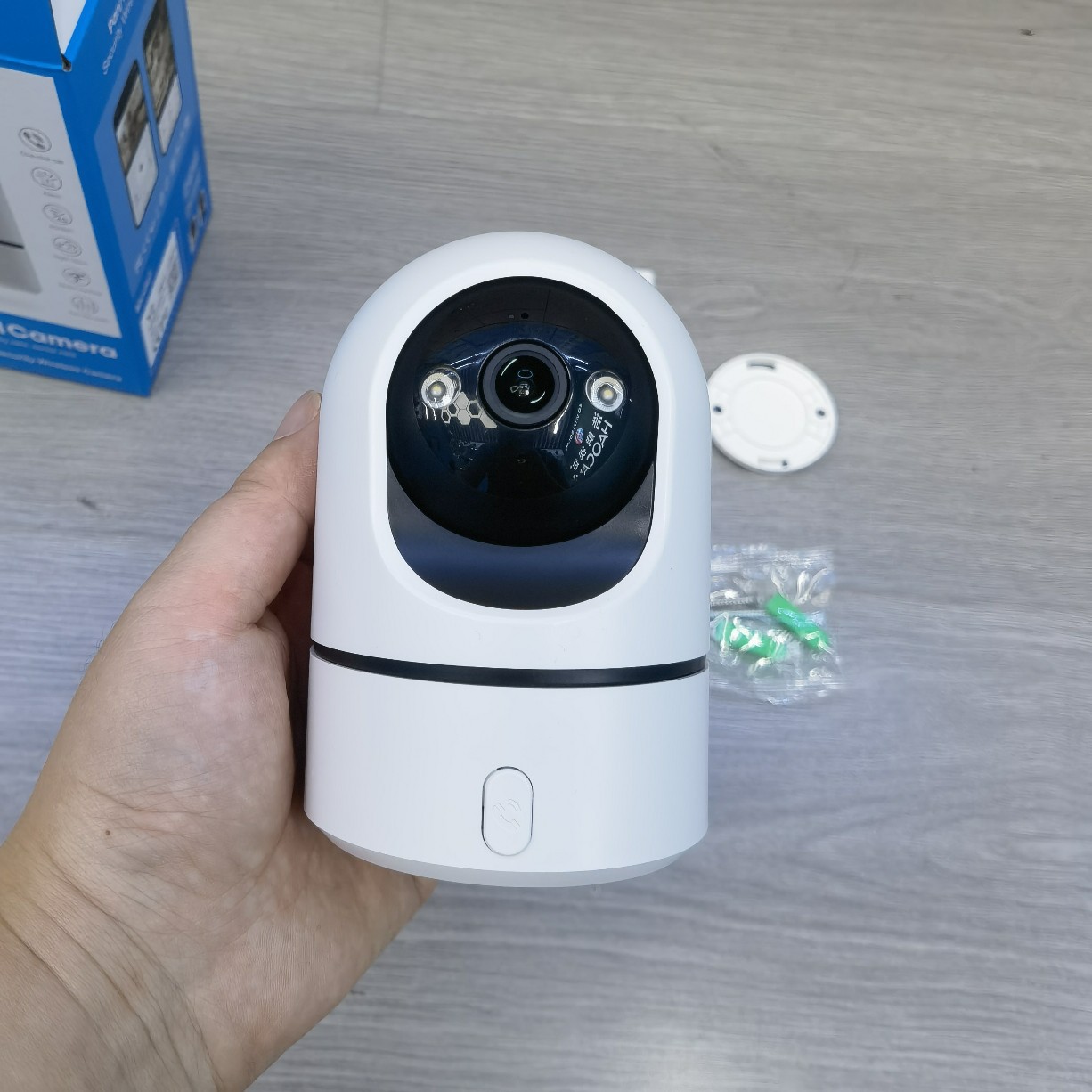 Monitoring Smart Camera Okampro for Home Use, Indoor, Wireless Connection to Mobile Phone, Remote Wifi Camera