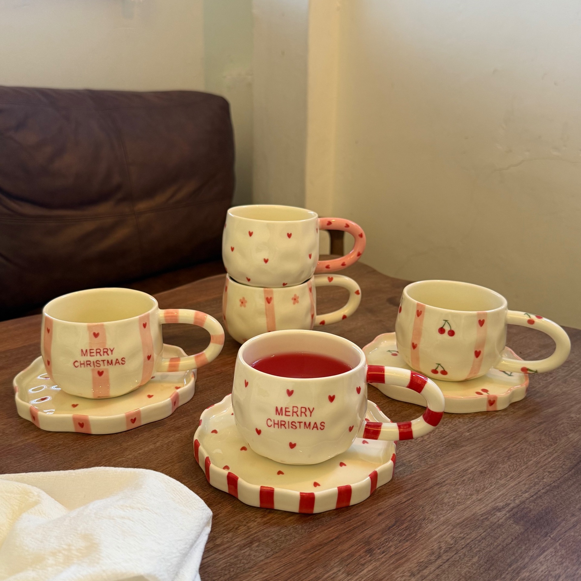 Navidad francesa retro pinza de mano pura pintada a mano taza de café de cerámica plato de alto valor plato de postre de té de la tarde