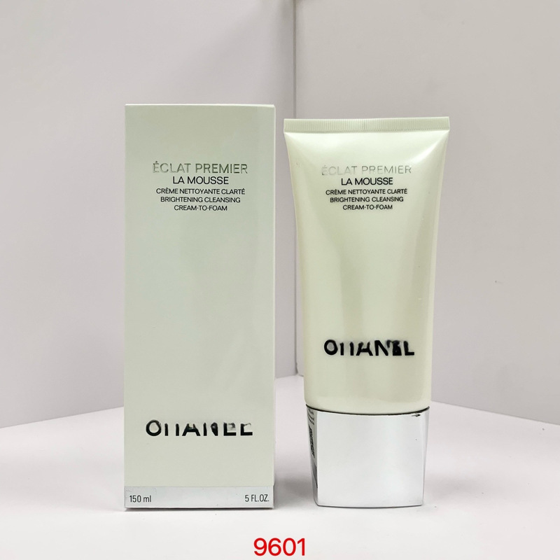 ビッグブランド人気卸売業者 Xiangjia Moisturizing Camellia スパークリングウォーター洗顔料 Camellia リキッドファンデーション ライトルースパウダー|undefined