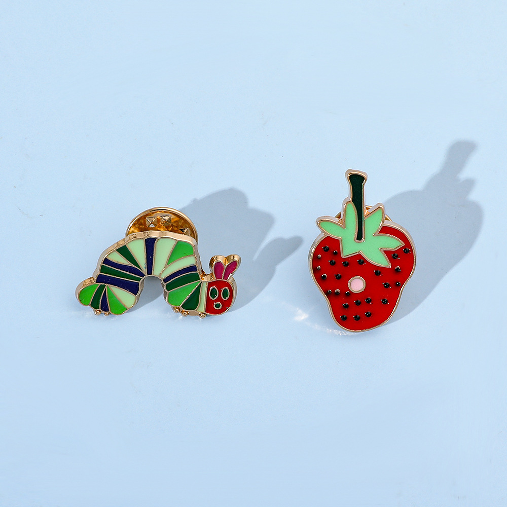 4g Weight Brooches Classification Holiday, Daily Occasion Alloy Material Cartoon, Strawberry Pattern Unisex Gender Enamel Design Casual, Cute Style Casual Cute Pin Cartoon Strawberry Alloy Enamel Unisex Brooches 10