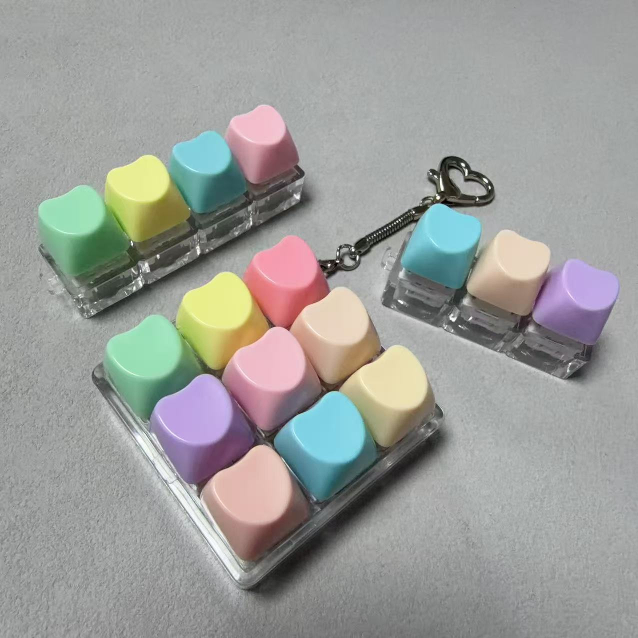 Cross-Border 3469 Small Heart Keyboard Decompression Key Tester Cat Head Hat Decompression Keychain Key Pendant