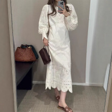 法式连衣裙秋冬季宫廷风重工镂空刺绣扇形边圆领泡泡袖连衣裙新款