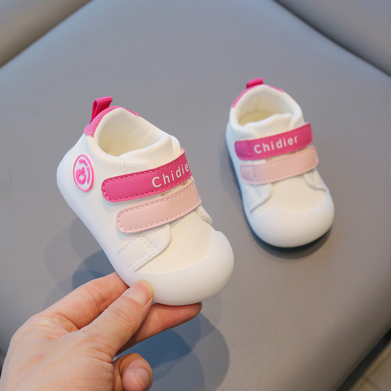 Bebé de fondo suave zapatos de niño de primavera y otoño nuevo bebé de 1 año de edad zapatos de cuero zapatos de los niños 4-6-8 meses