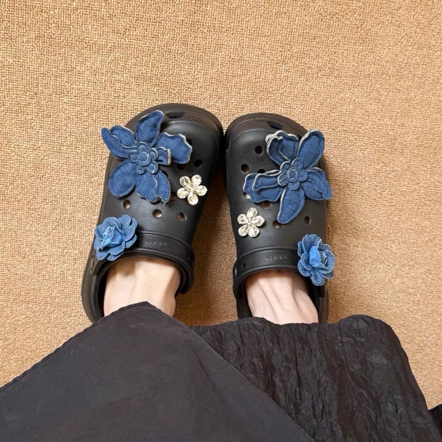 Primavera y verano mezclilla flor agujero zapatos zapatos flor accesorios hechos a mano mezclilla azul flor zapatos hebilla diy desmontable flor
