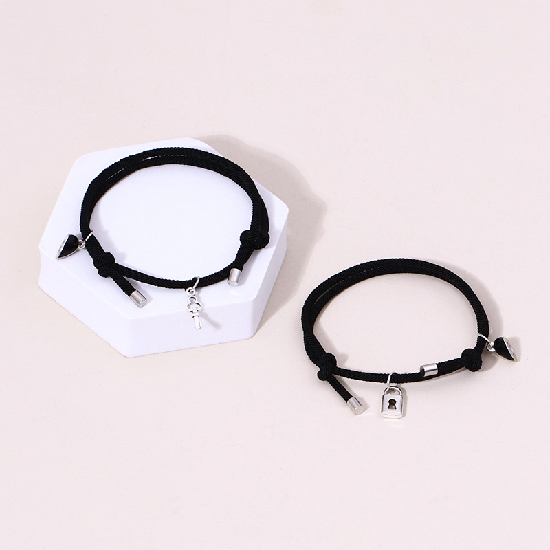 Simple Style Heart Shape Alloy Plating Unisex Bracelets 1 Piece display picture 8