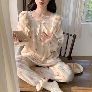 �羳ֱ��������L�仨߅�Ӻ�ӽq˯��Ů�����WԺ�L�Ҿӷ�Ů���b