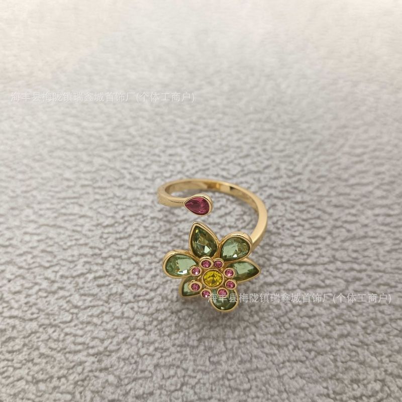 施家水晶花朵锁骨链花花项链女彩钻花卉时尚吊坠轻奢百搭花卉风|undefined