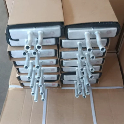 Water tank Radiator Assembly Automobile Heating Water