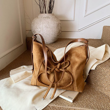 休闲复古大容量包包2025新款通勤百搭女式斜挎包大学生单肩托特包