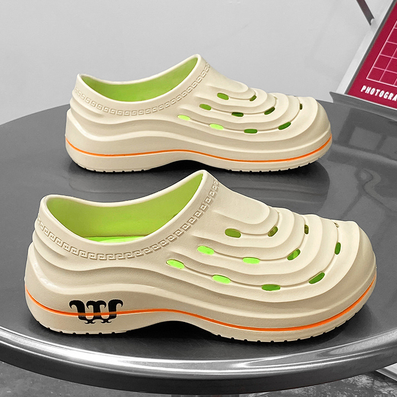 Zapatos de hombre de verano 2024 nuevos suelos suaves transpirables antideslizantes no se cansan de usar sandalias de conducción de playa