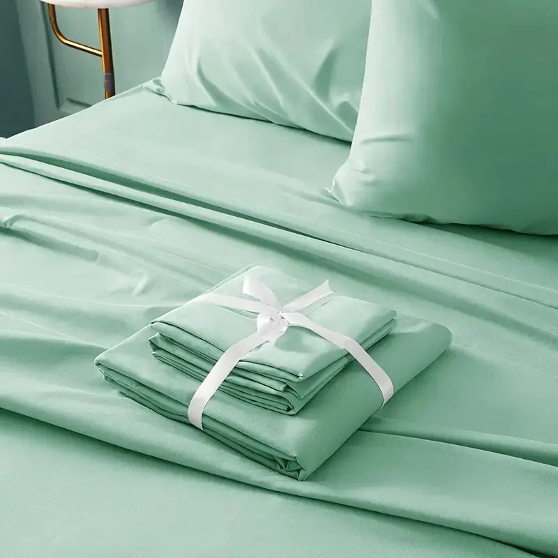 연한 초록색