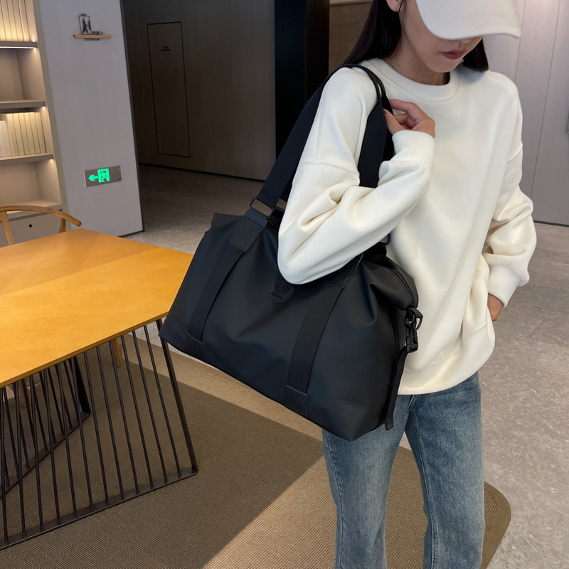 轻便手提单肩旅行包新款大容量休闲运动外出斜挎包耐用健身行李包|undefined