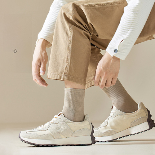 Men's All-Season Mid-Calf Socks, Sports Socks for Men and Women, Long Socks, Solid Color Black and White, High Calf Socks, Basketball Socks, Wholesale