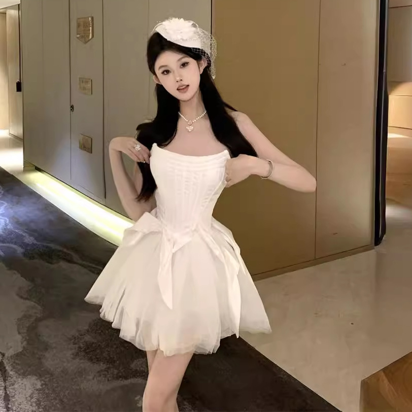Dress Dress Women's Design Sweet and Spicy Fish Bone Tube Chest Mesh Stitching Bow Fluffy dress X7894