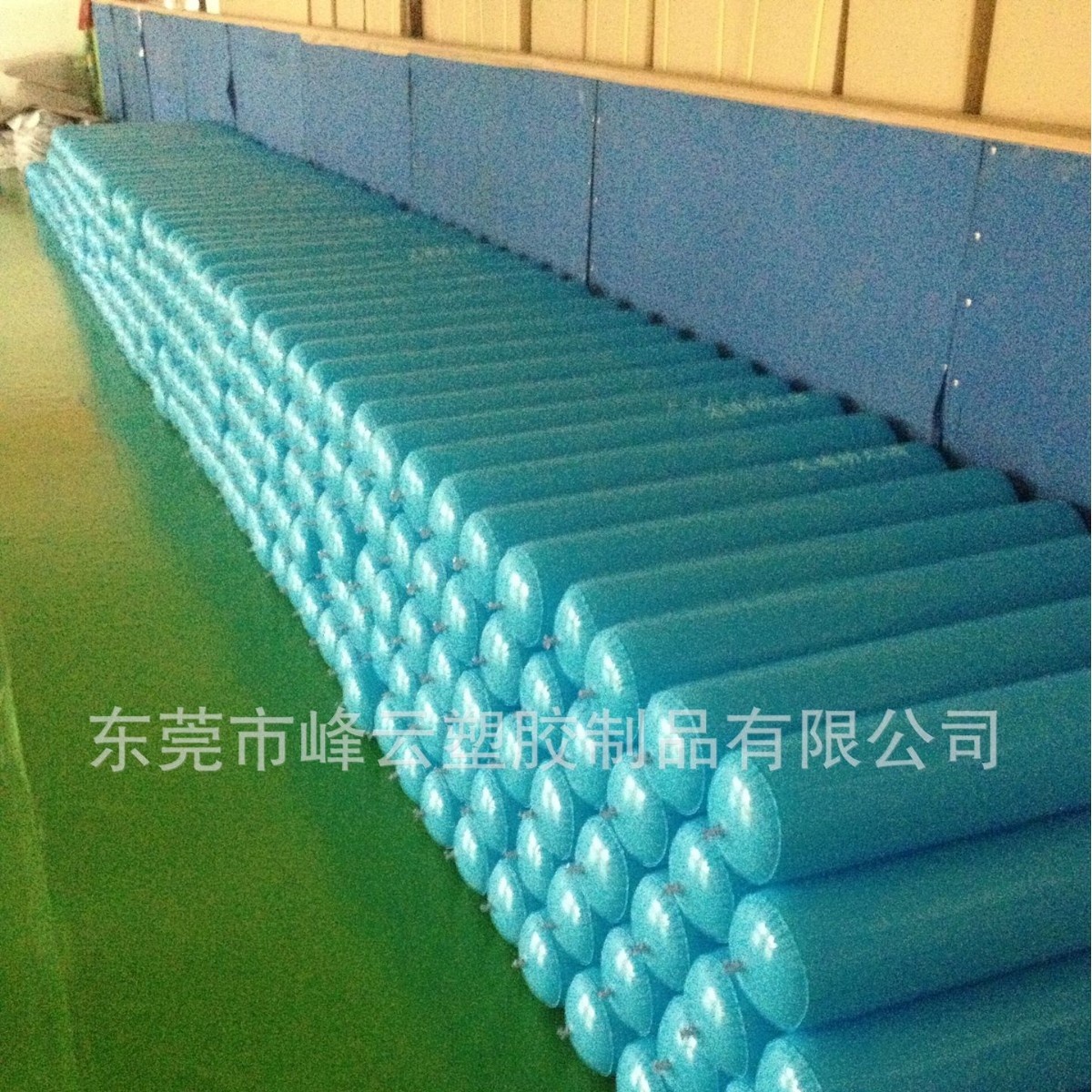 批发新款亲子活动充气啦啦棒PVC充气护腰盆骨枕游乐吹气圆形棒子