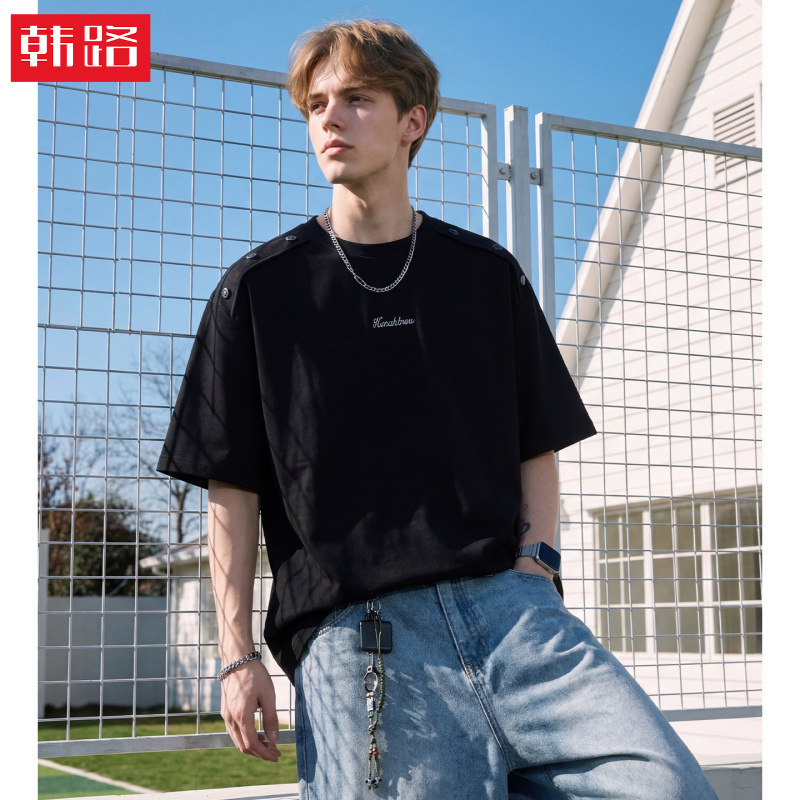 Highly Stylish American-Style Casual Short-Sleeve T-Shirt for Men, Summer Season, with Shoulder Button Closure, Simple Embroidered Design, Loose Fit