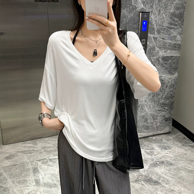 V-Neck Design, Lazy and Loose-Fitting T-Shirt, Short-Sleeved Women's Summer Top That Covers the Body and Makes You Look Slimmer, Loose-Fitting Korean Style New Style Bottoming Shirt Top V-Neck Design, Lazy and Loose-Fitting T-Shirt, Short-Sleeved Women's Summer Top That Covers the Body and Makes You Look Slimmer, Loose-Fitting Korean Style New Style Bottoming Shirt Top