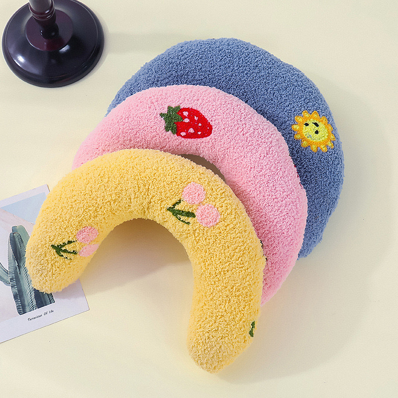 Cat Toy pillowcase pillow neck pillow pet cat backrest dog pillow Teddy puppy sleeping U-shaped