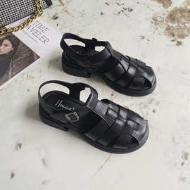禾美罗马凉鞋2024年夏季新款法式包头凉鞋外穿黑色粗跟猪笼女鞋