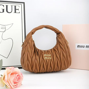 miu��&zwj;&zwj;�ް�����������ٴ�녶�Ů���μ�б��hob��Ӱ��羳���N