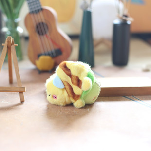 Little Red Book's Popular a Flip Turtle Honey Pendant Is Creative, Fun and Cute. the Turtle Turns into a Bee Plush Doll Key