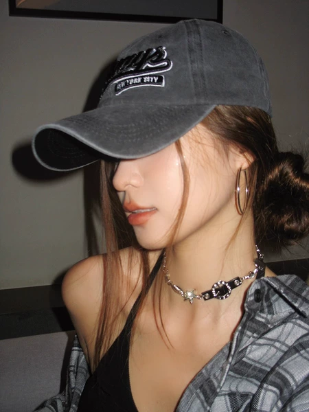 Retro black