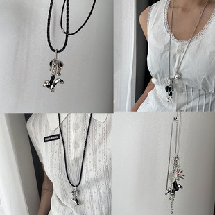 Niche Design Sense Love Dog Flower Singing K Black Leather Cord Necklace Simple Blogger Same Style Love Woolen Chain