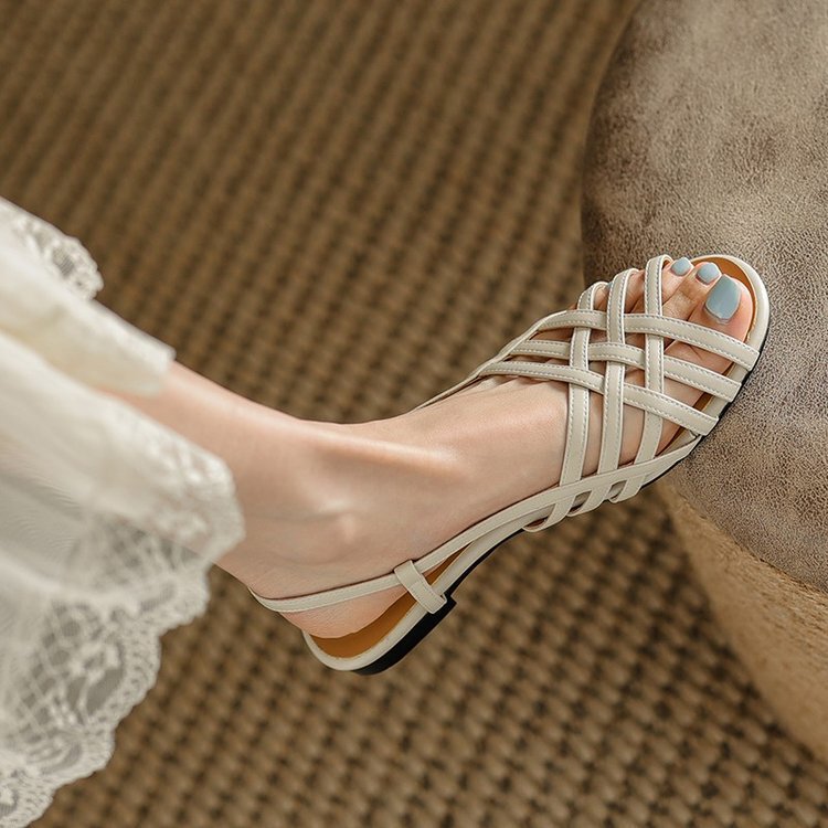 Roman Woven Sandals for Women 2022 New Summer Fashion One-Line Flats French Retro Low-Heeled Cut Out Sandals Roman Woven Sandals for Women 2022 New Summer Fashion One-Line Flats French Retro Low-Heeled Cut Out Sandals