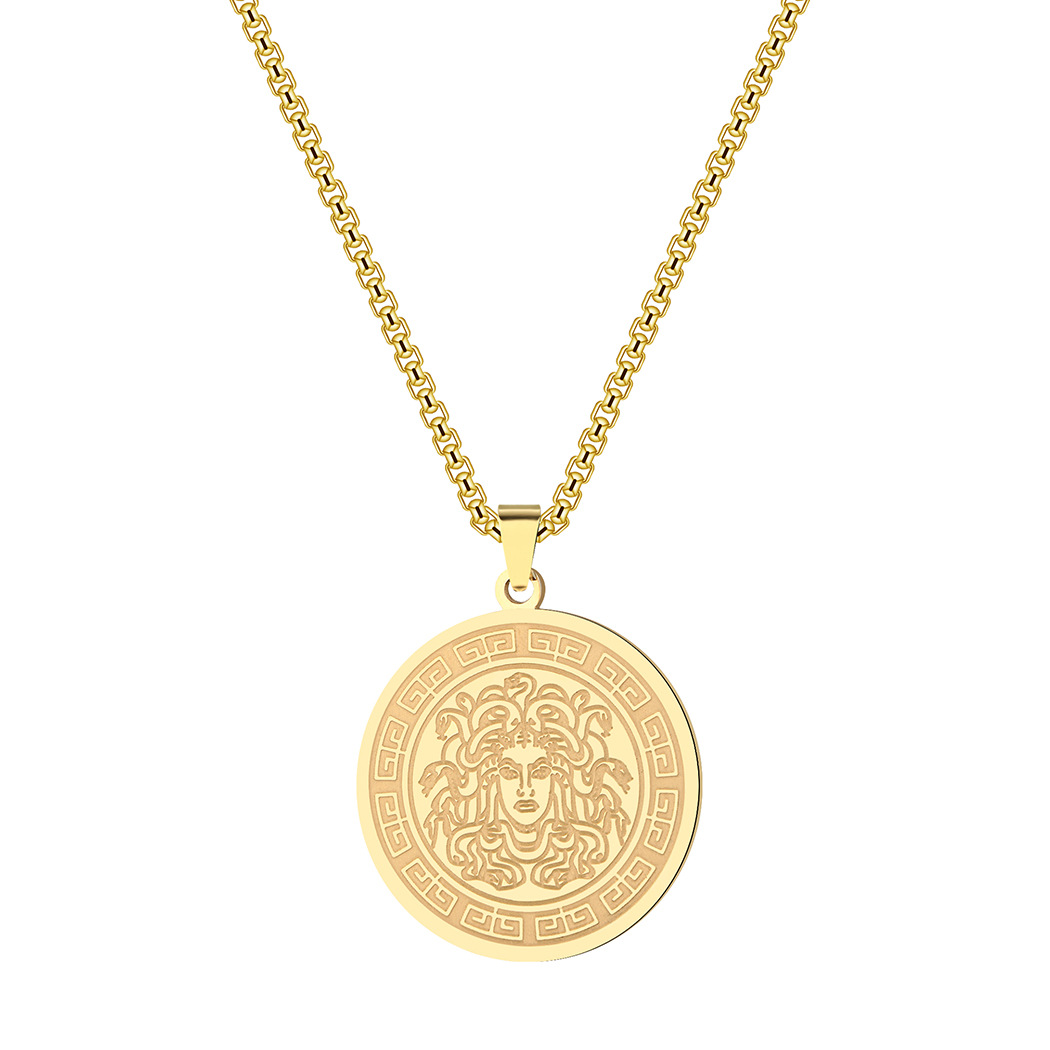 Fashionable necklace