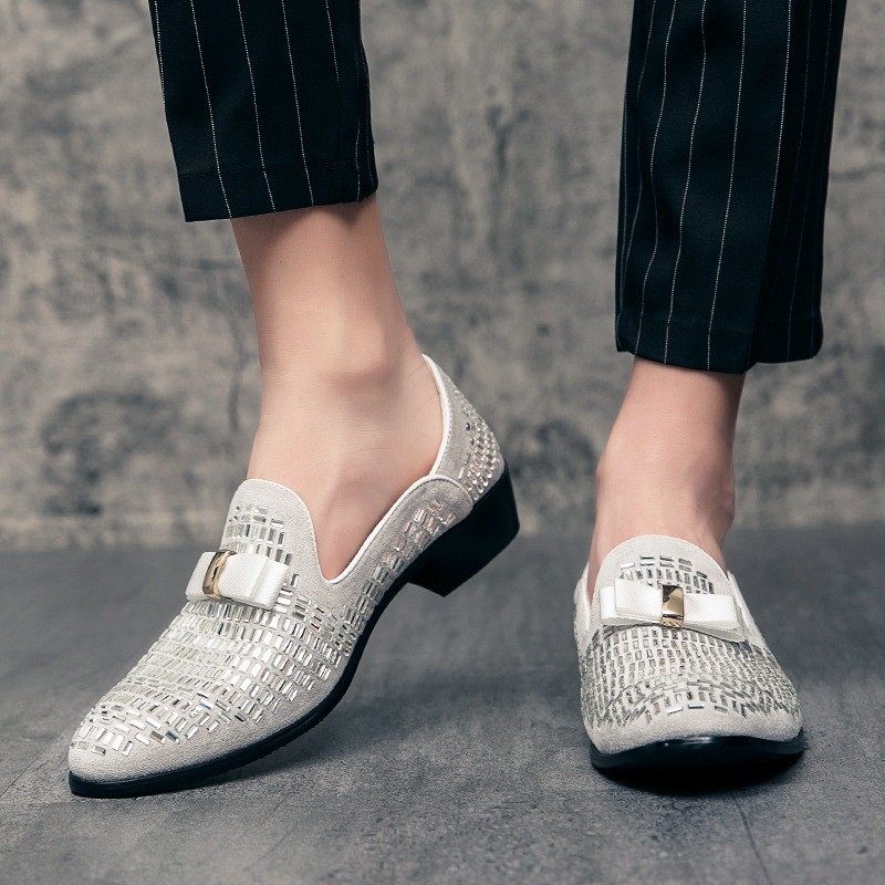 Transfronterizos de tamaño grande otoño nuevos zapatos de cuero de diamante zapatos de hombre de moda nuevos zapatos de cuero puntiagudos barquero image 1