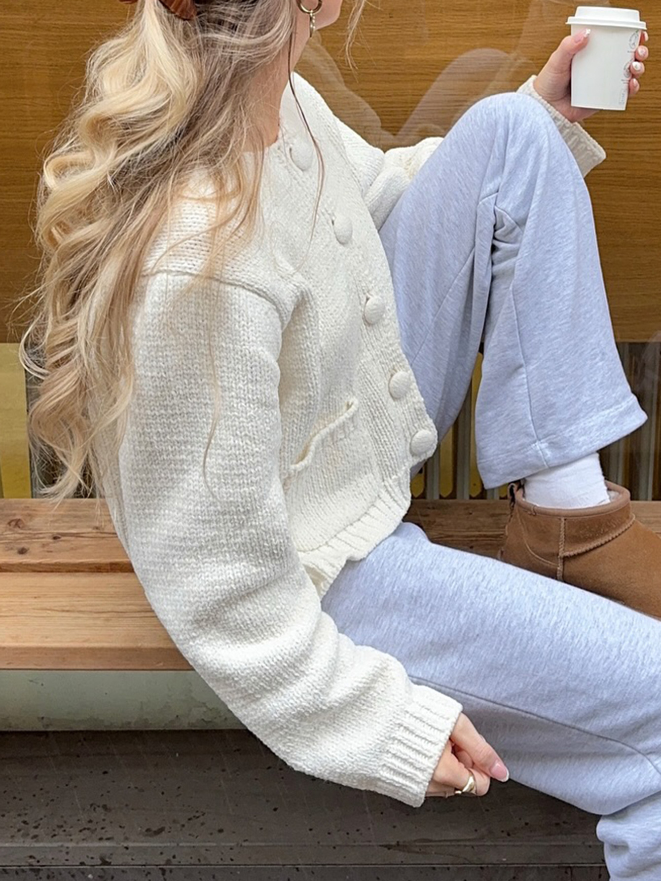 Kaikuo2025 otoño y invierno transfronterizos Europa y América ropa de mujer casual simple botón diario de hombro suéter temperamento mujer Amazon