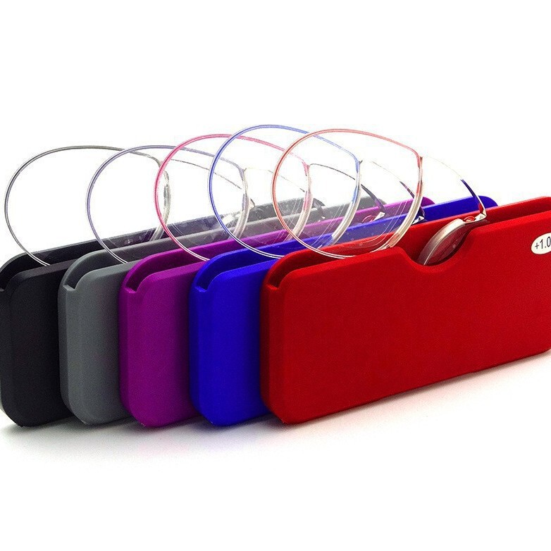 Clip-On Reading Glasses Can Be Used by Both Men and Women. Frameless, Ultra-Lightweight Glasses with Mini Anti-Blue Light Lenses Clip-On Reading Glasses Can Be Used by Both Men and Women. Frameless, Ultra-Lightweight Glasses with Mini Anti-Blue Light Lenses