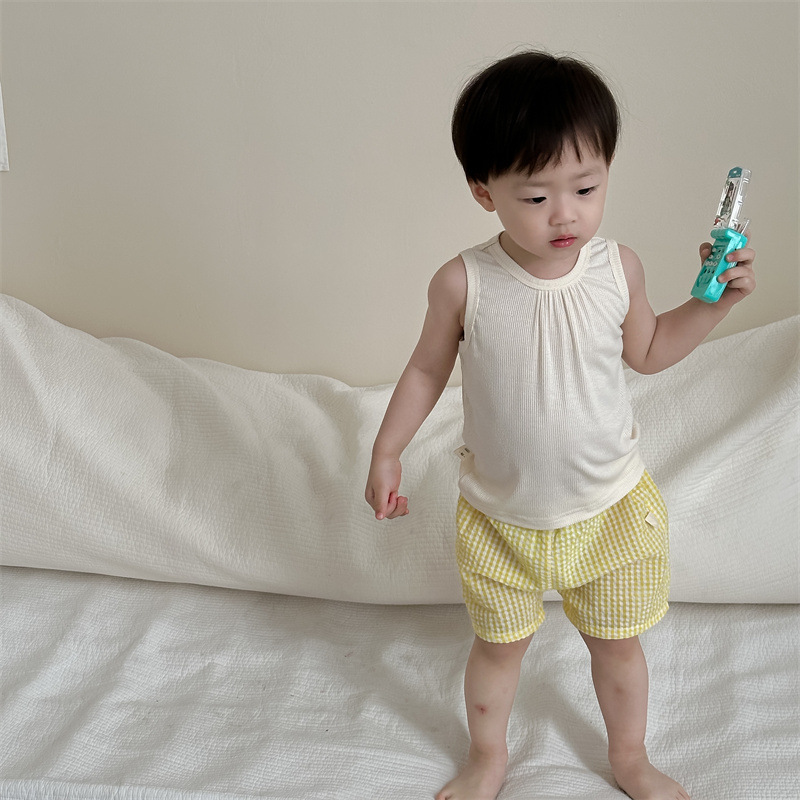 Chaleco para niños, pantalones cortos a cuadros, ropa fina de verano para bebés, 2025 nueva ropa para niños coreanos, ropa de verano para niños