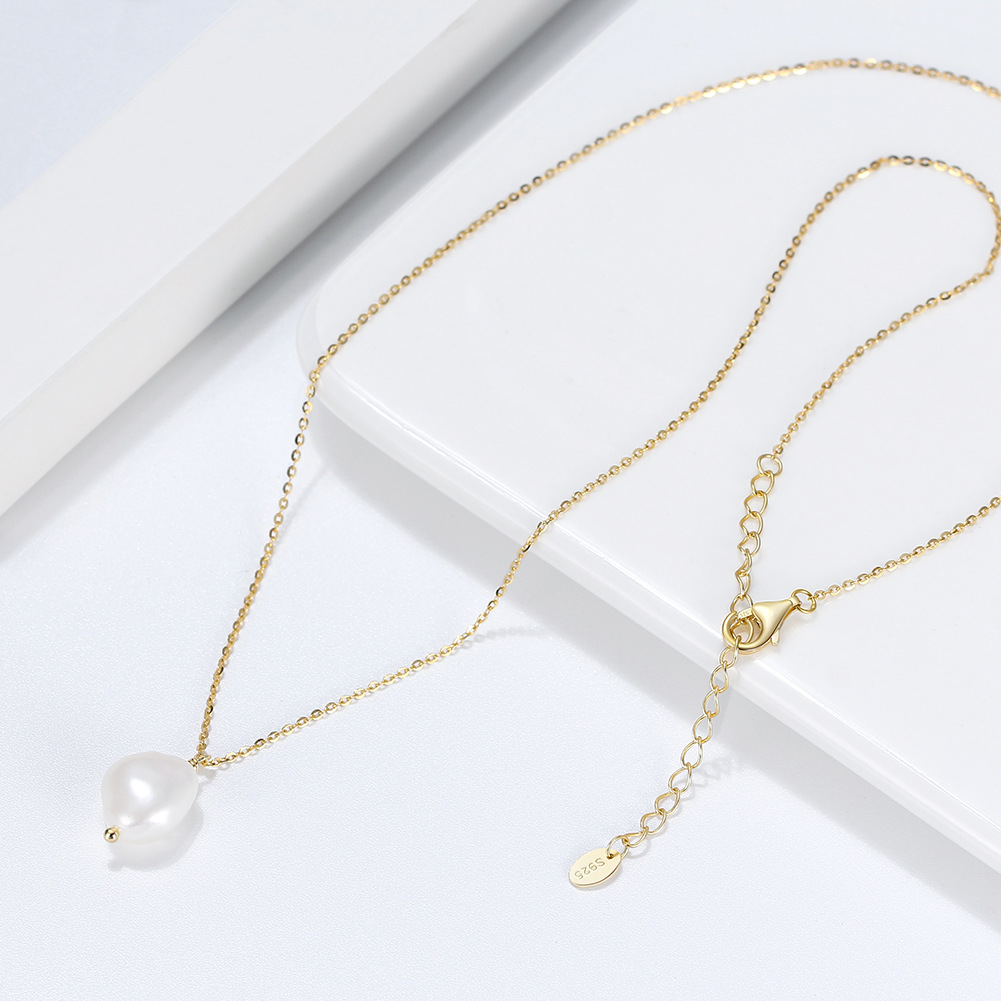 10g Weight 0.03µm Gold Plating Thickness Plated Gold Plating Process 14K Gold Plated, Silver Plated Plating Material 925 Sterling Silver Pendant Material Pearl Inlay Material Pendant Necklace Classification 925 sterling silver Chain Material cable chain Chain Type 1 Piece Quantity Street Occasion 925 Sterling Silver Material Geometric Pattern Women'S Gender Simple Style Style Plating, Inlay Craft 925 Sterling Silver Plated Pearl Cable Chain Plating Inlay Geometric Pendant Necklace